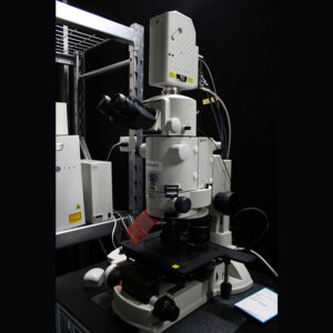 Microscopio-con-focal-estereoscópico